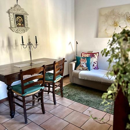 Porto Valentino Apartment Sirmione Extérieur photo