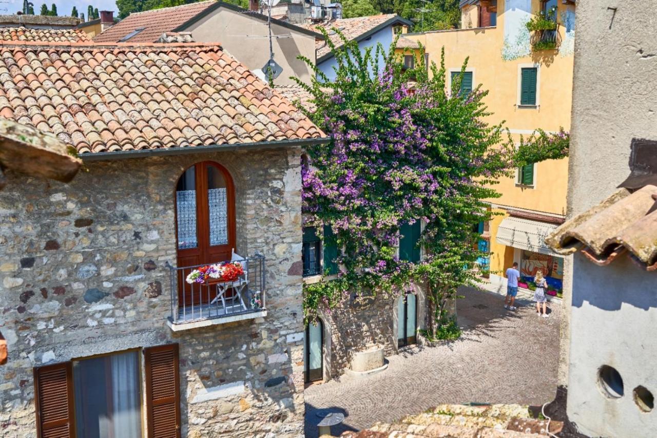 Porto Valentino Apartment Sirmione Extérieur photo